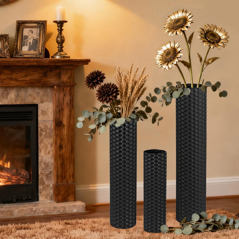 NOLIPED three heights create a dramatic silhouette and easy storage.