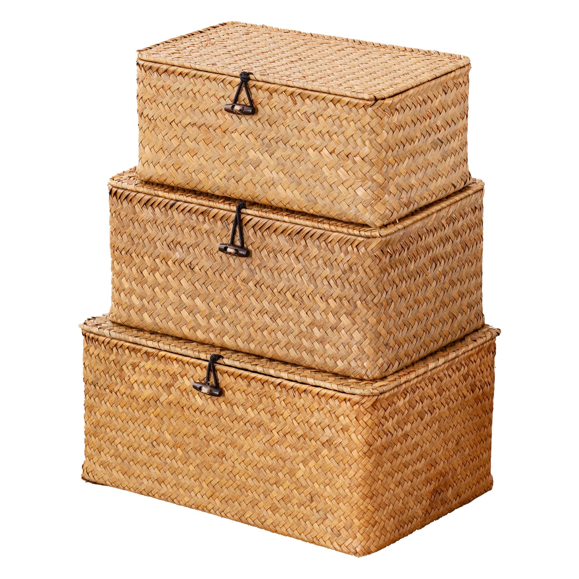 Nonam seagrass storage XXL with lid on a shelf for organized spaces.