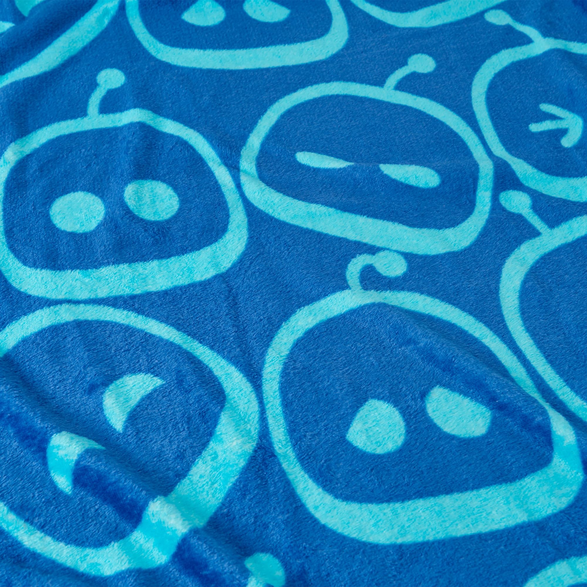 Northwest throw texture and soft polyester for everyday use