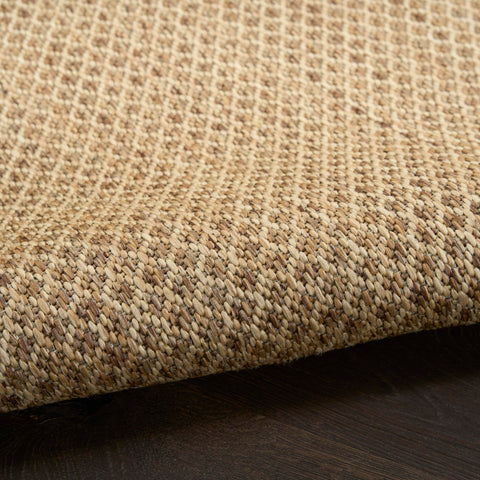 Nourison Courtyard colorway ivory-silver complements versatile décor