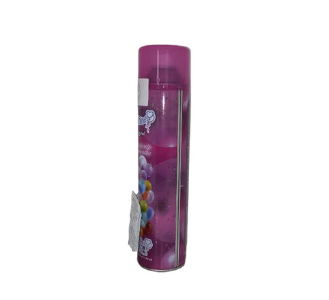 Novedades Peyma Mega Shine provides long-lasting shine for event decor.