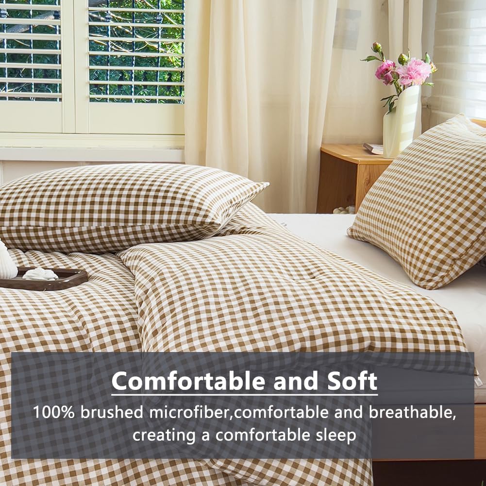 NSNLGSGC tan fabric close-up highlights plush texture and easy-care fibers.