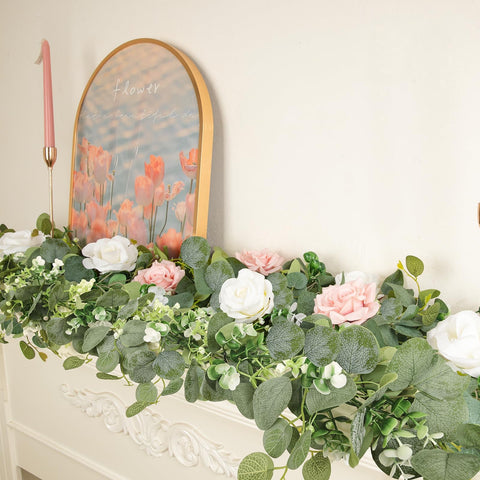 N&T NIETING eucalyptus garland is easy to shape for custom arrangements