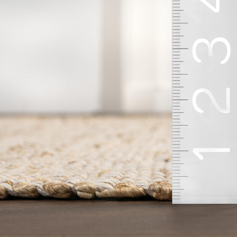 nuLOOM Elfriede flatweave rug offers easy cleaning and year-round versatility in hallways.