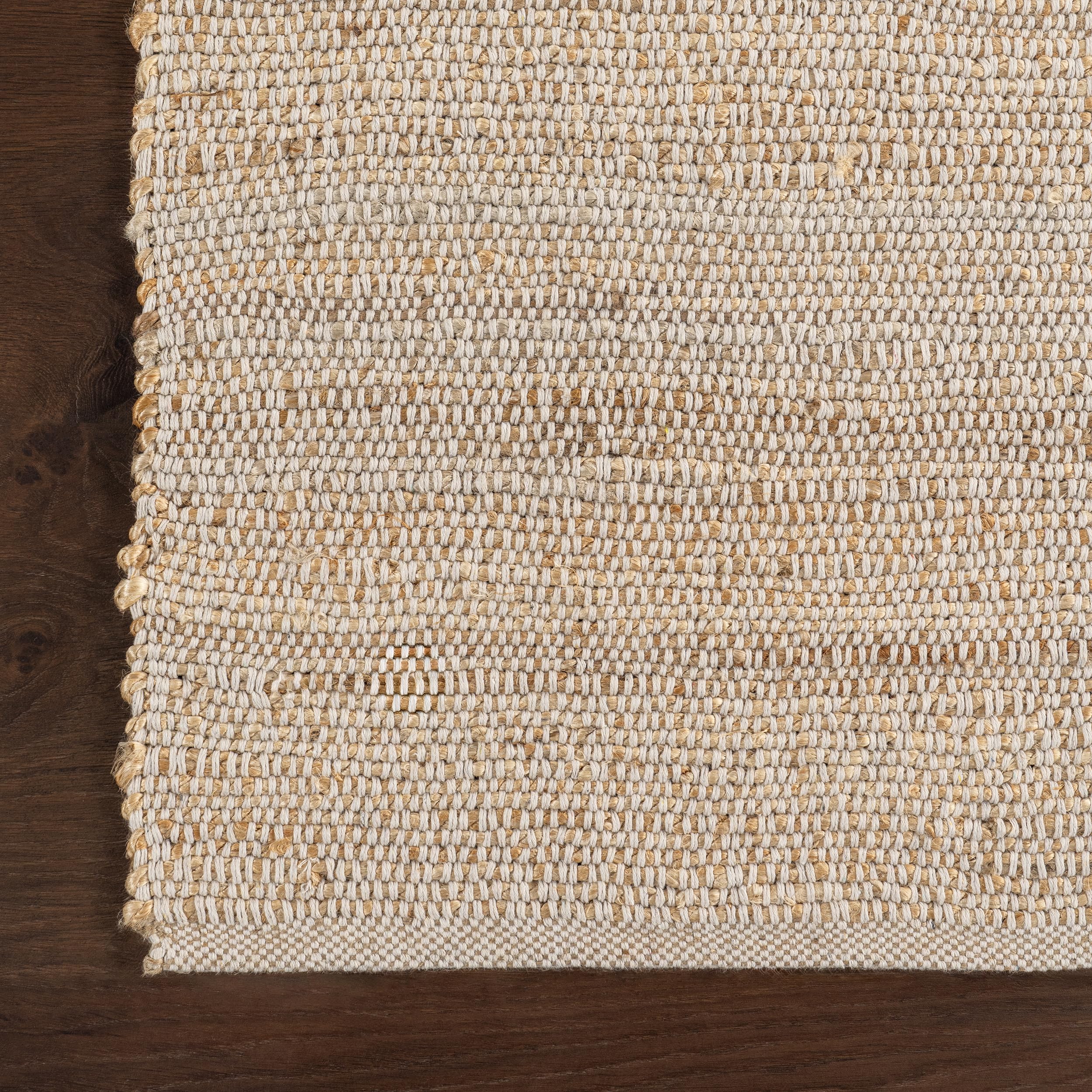nuLOOM Elfriede natural fiber rug complements modern and traditional decor styles.