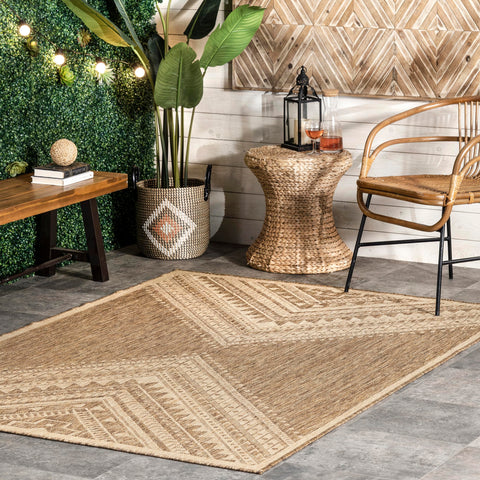 nuLOOM Landry geometric-pattern rug for outdoor spaces—durable and stylish.