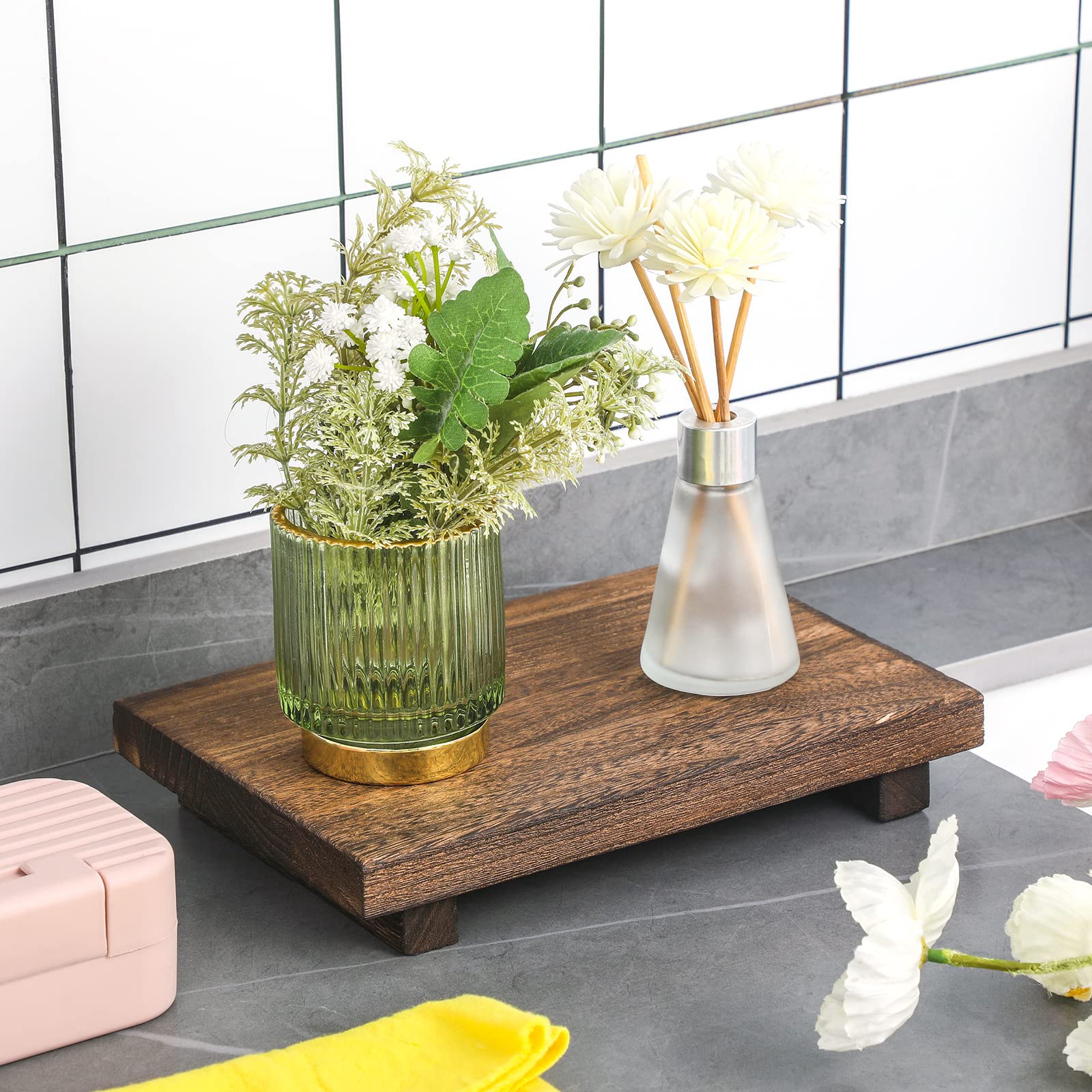 Nuogo wood riser tray showcases retro design to elevate home décor.