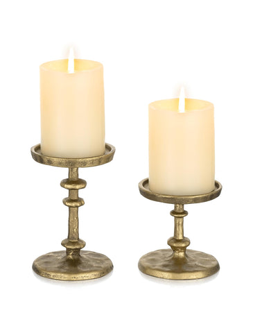 NUPTIO packaging-ready candle holder makes a thoughtful housewarming gift.