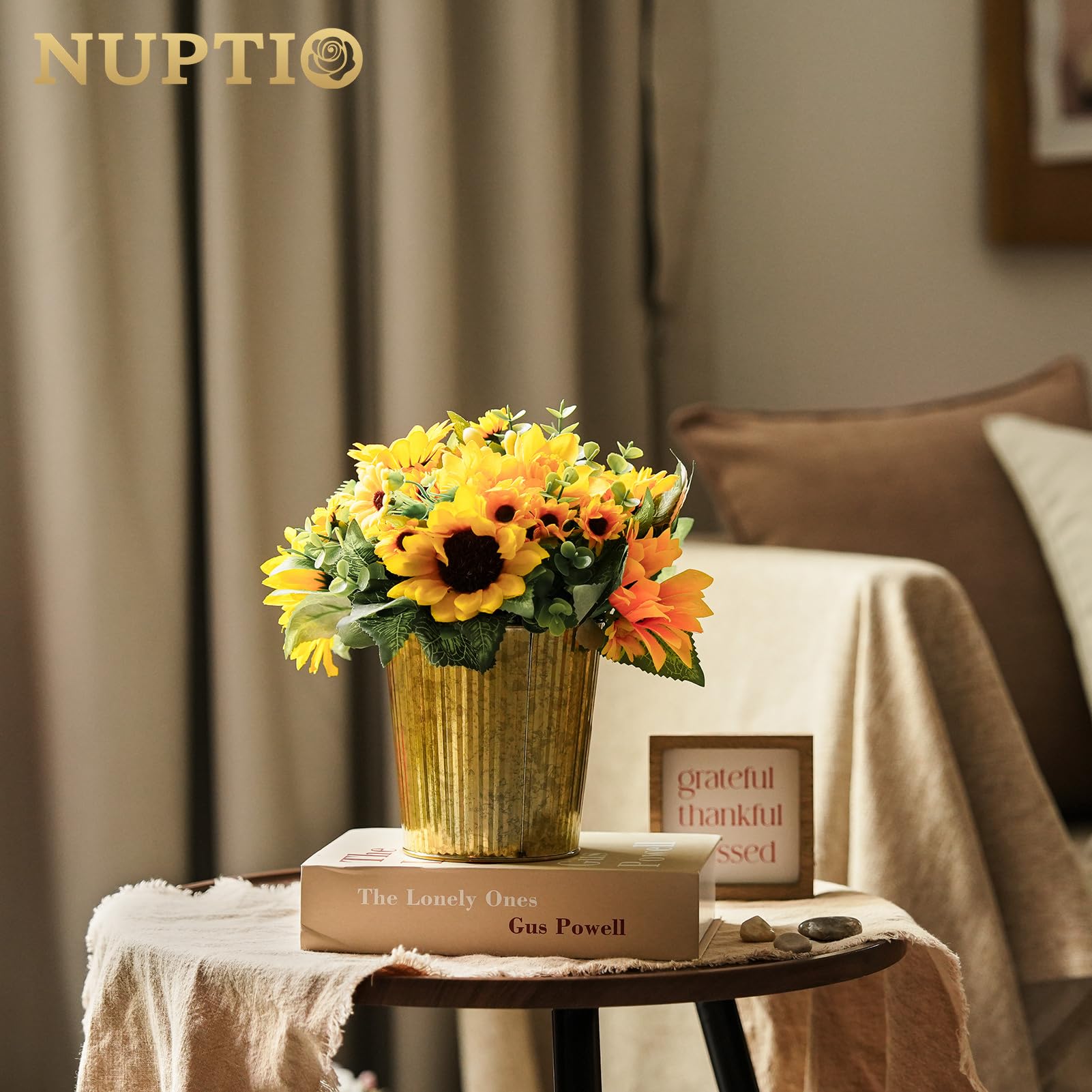 NUPTIO 5in ribbed vase for table centerpieces ideal for rustic weddings and home accents.