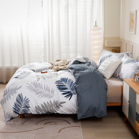 OAITE pillow shams included in the set show coordinated styling