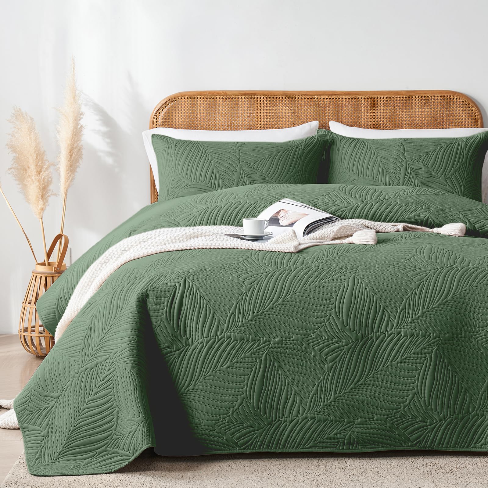 OARAGE queen quilt olive green leaf pattern on bed for a fresh look