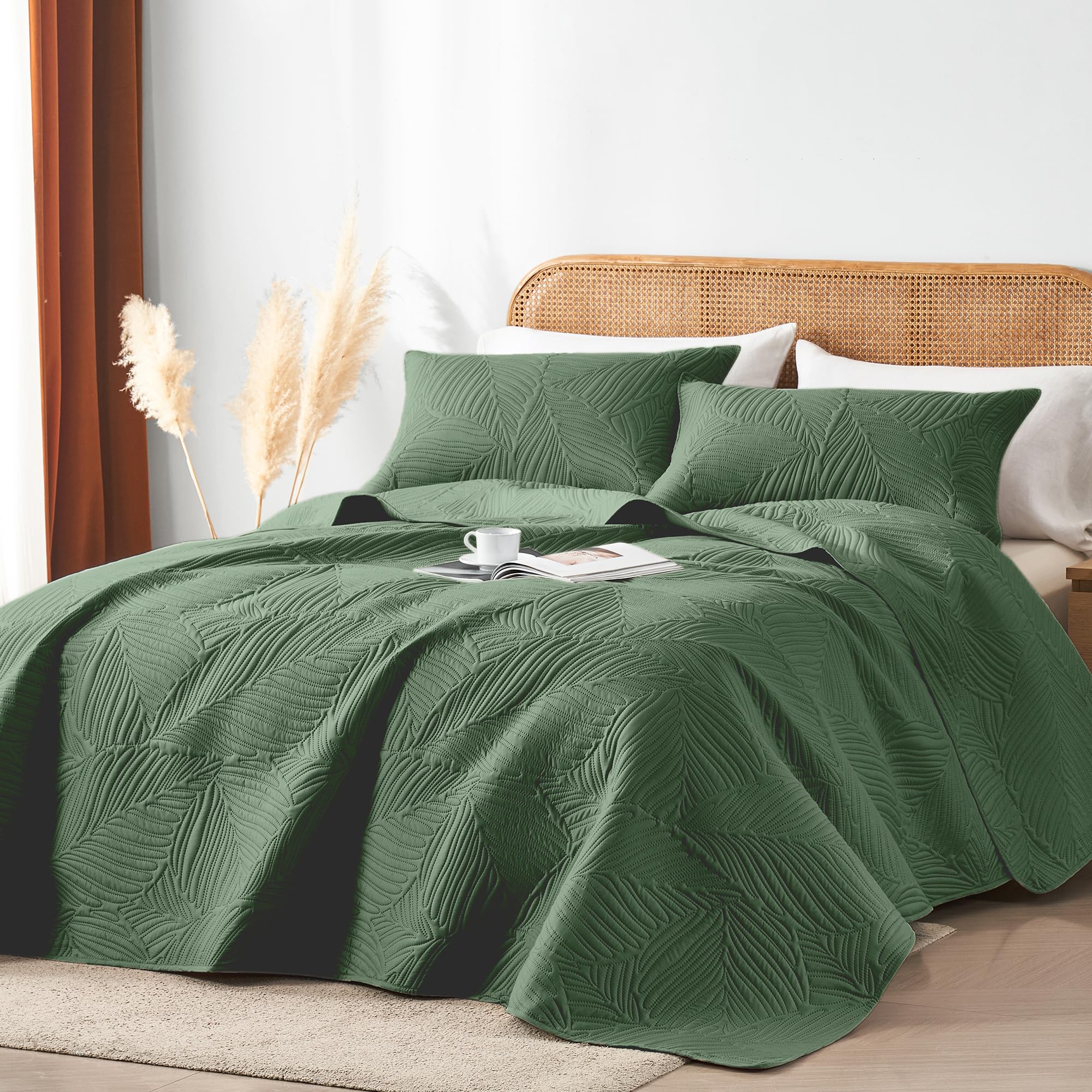 OARAGE ultrasonic microfiber close up shows smooth fabric texture