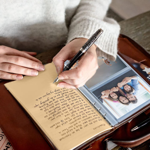 OBTAIN 6-ring binder demonstrates easy page rearrangement and refills
