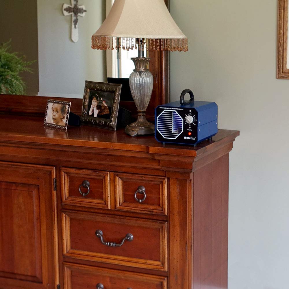 OdorStop OS900/6G in-room setup demonstrates odor reduction potential.