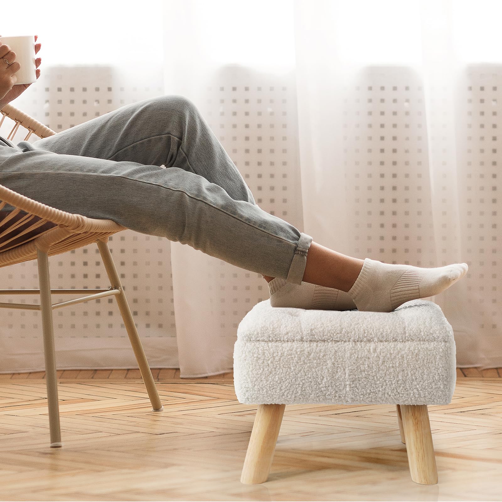 OGEMXU wood legs ottoman cream provides a sturdy, durable base.