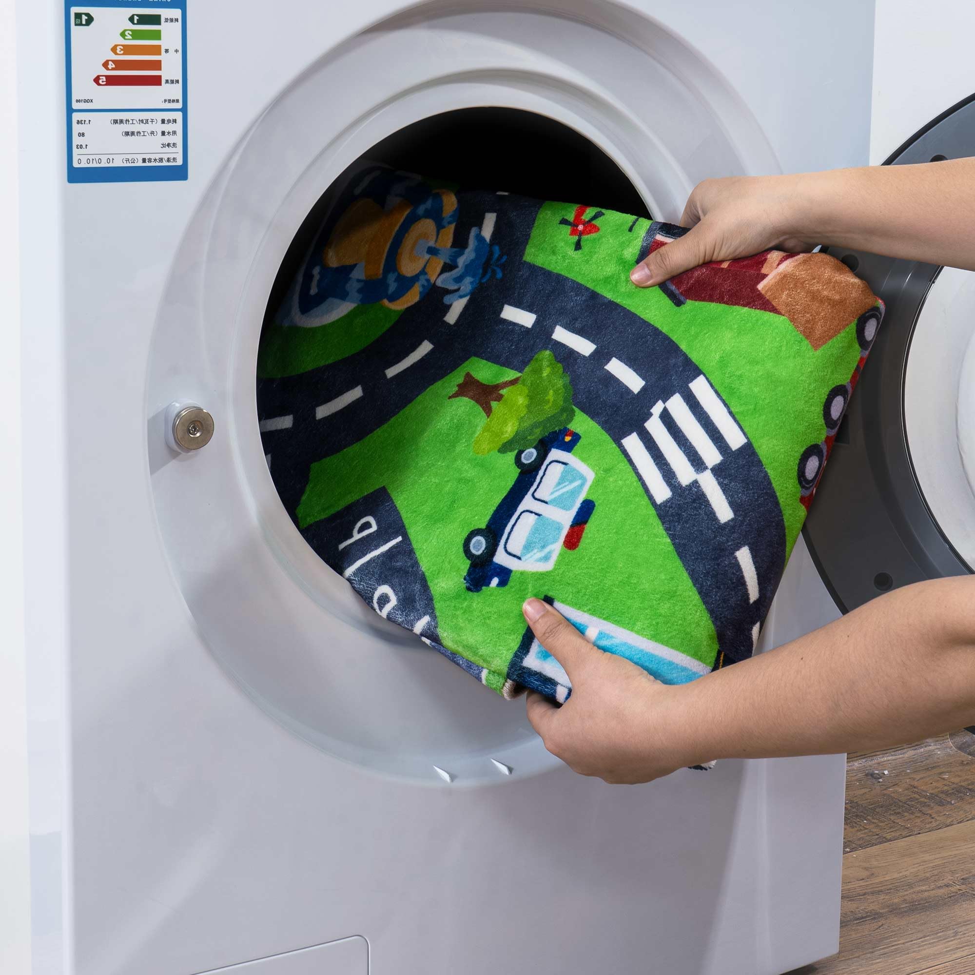 OHDS Rolls flat for easy storage between rooms.