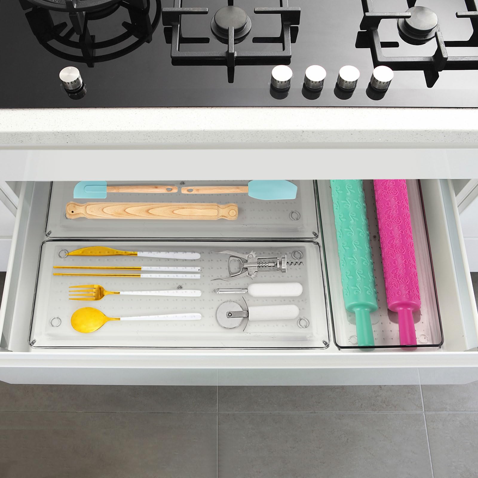 Ohlove jewelry organizer tray helps separate pieces for easy selection.