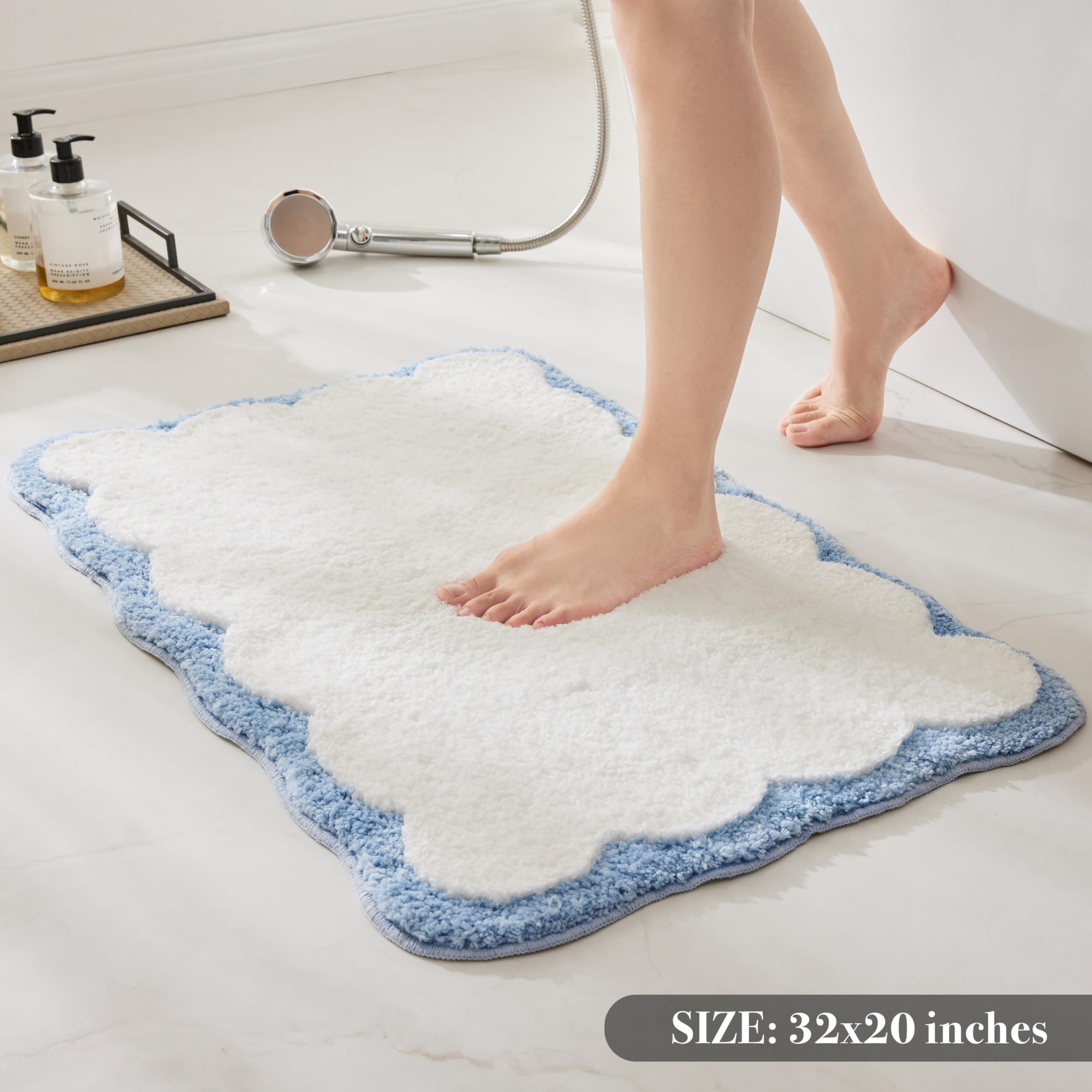 Ohocut bath rug anti-slip backing keeps feet secure on wet bathroom floors.