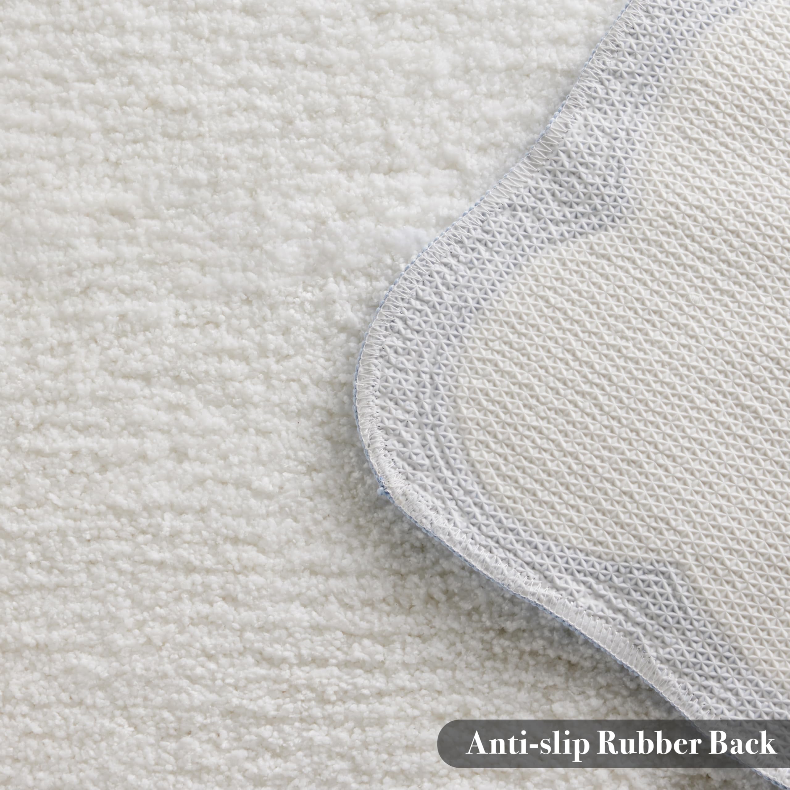 Ohocut rug fully laid out in a modern bathroom complements chic interiors.