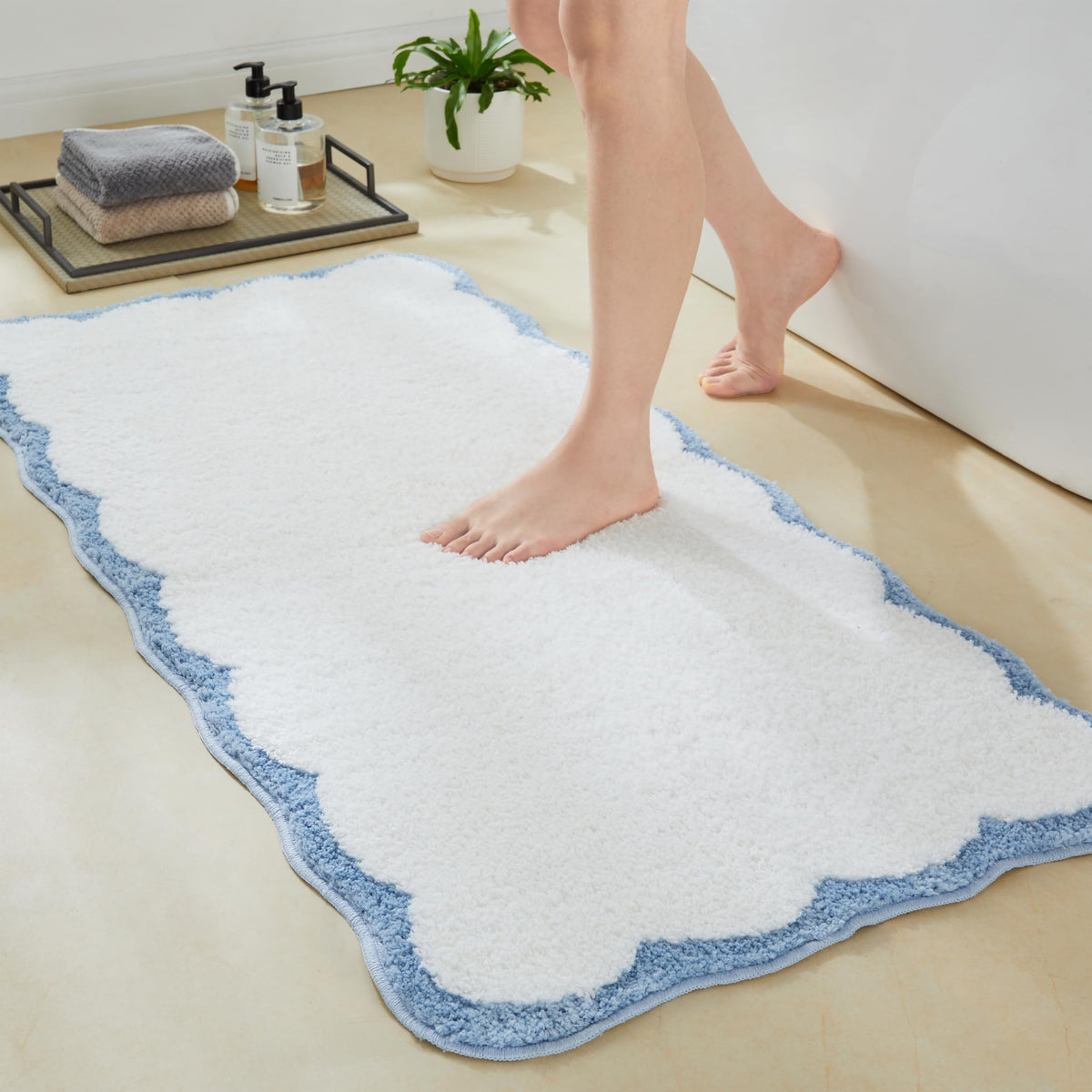 Ohocut luxury microfiber scalloped runner rug with plush texture for bathroom comfort