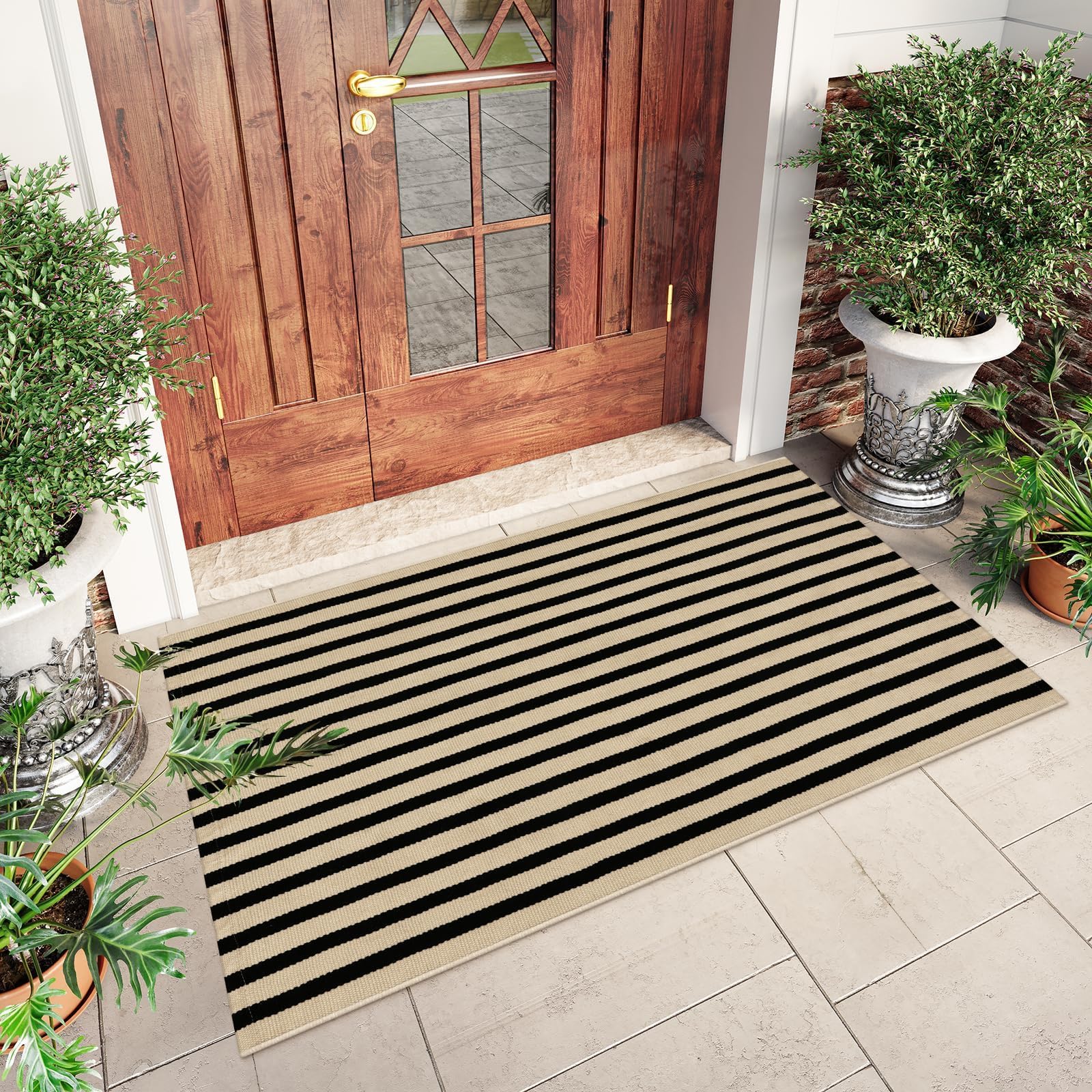 OJIA versatile-use rug for inside and outside rooms, from entry to living areas.
