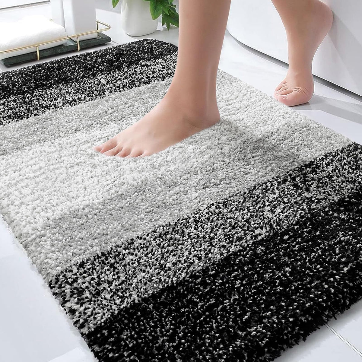 OLANLY bath rug 36x24 plush pile provides cozy feet after showers.