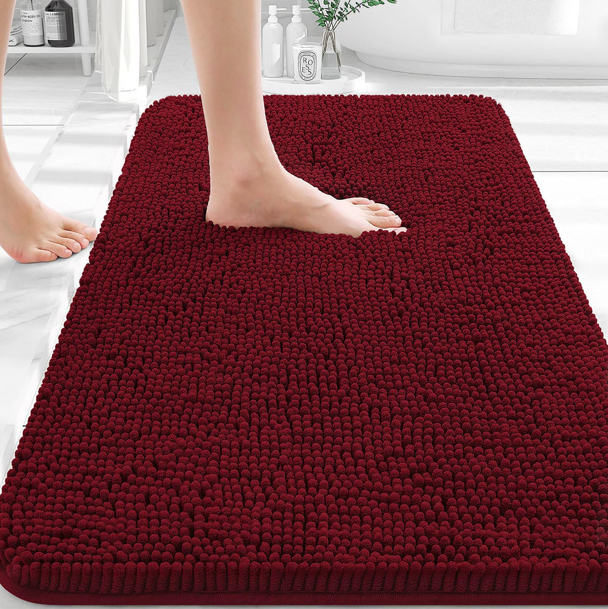 OLANLY burgundy chenille bath rug with plush texture for cozy feet and quick drying.