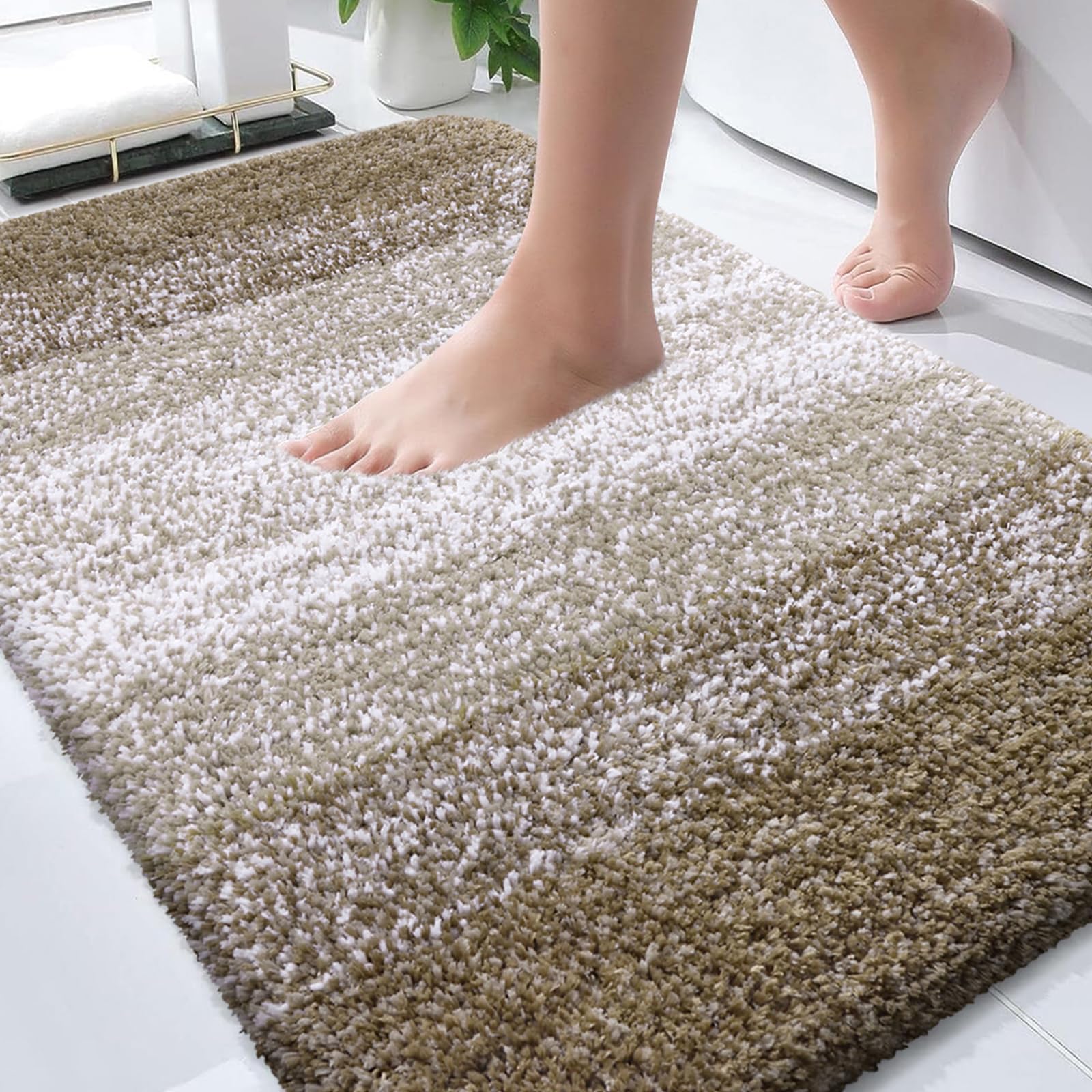 OLANLY bath rug soft-pile for cozy feet on cold floors