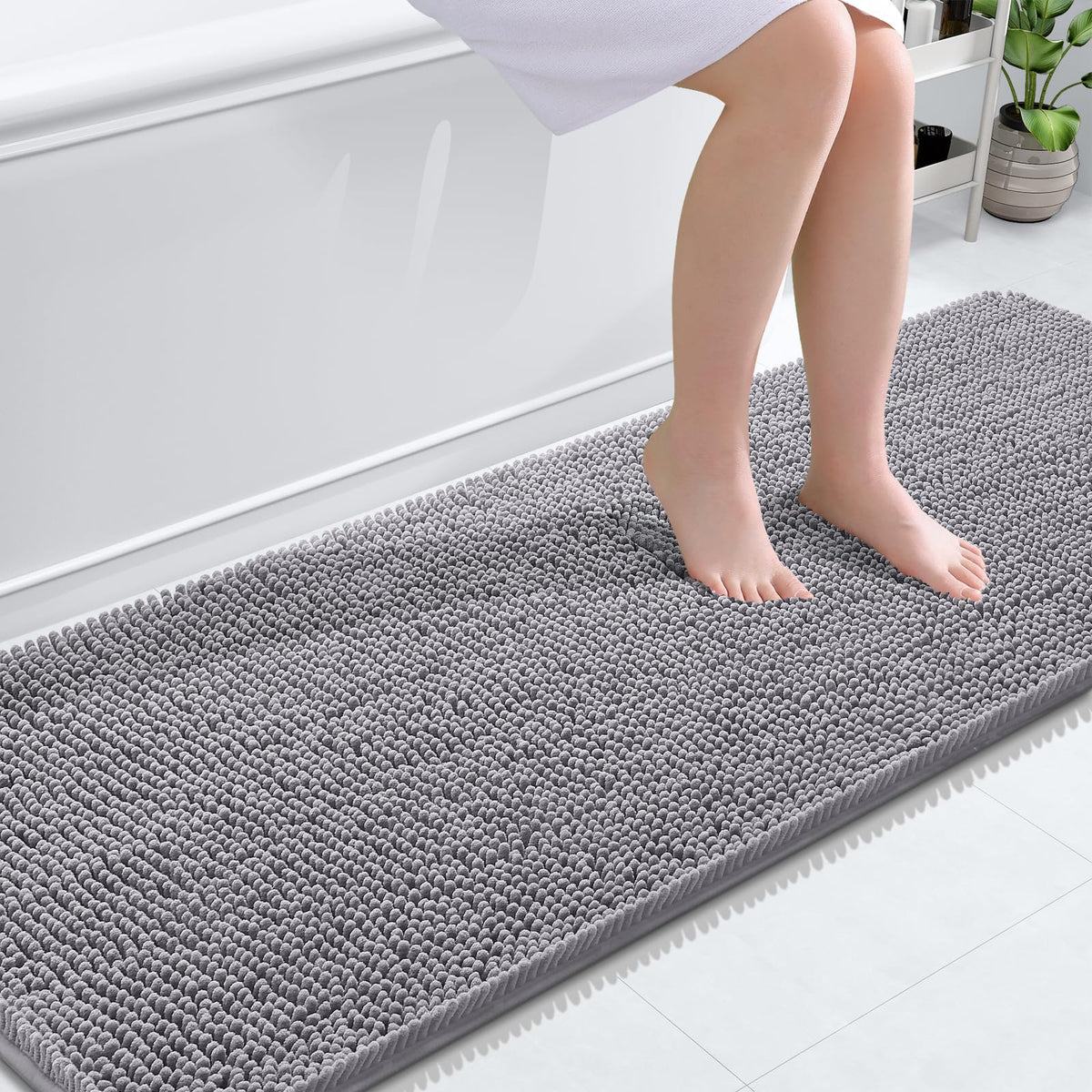OLANLY soft-chenille-bath-rug shows plush texture for cozy feet.