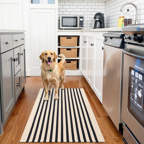OLANLY washable cotton doormat for outdoor use and easy cleaning.