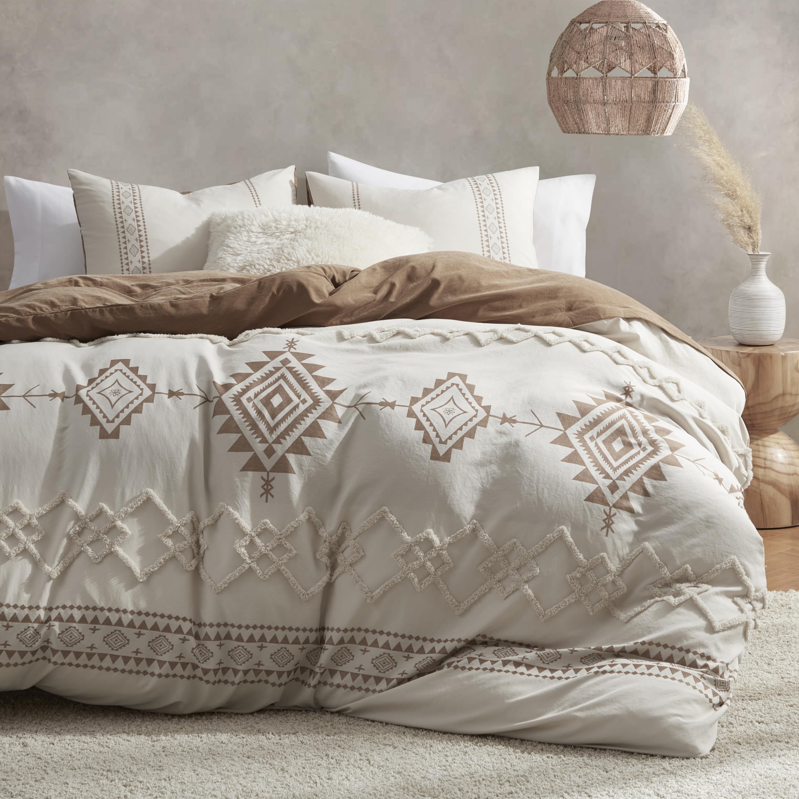 Oli Anderson Boho duvet cover with geometric pattern adds elegant texture to your bed.