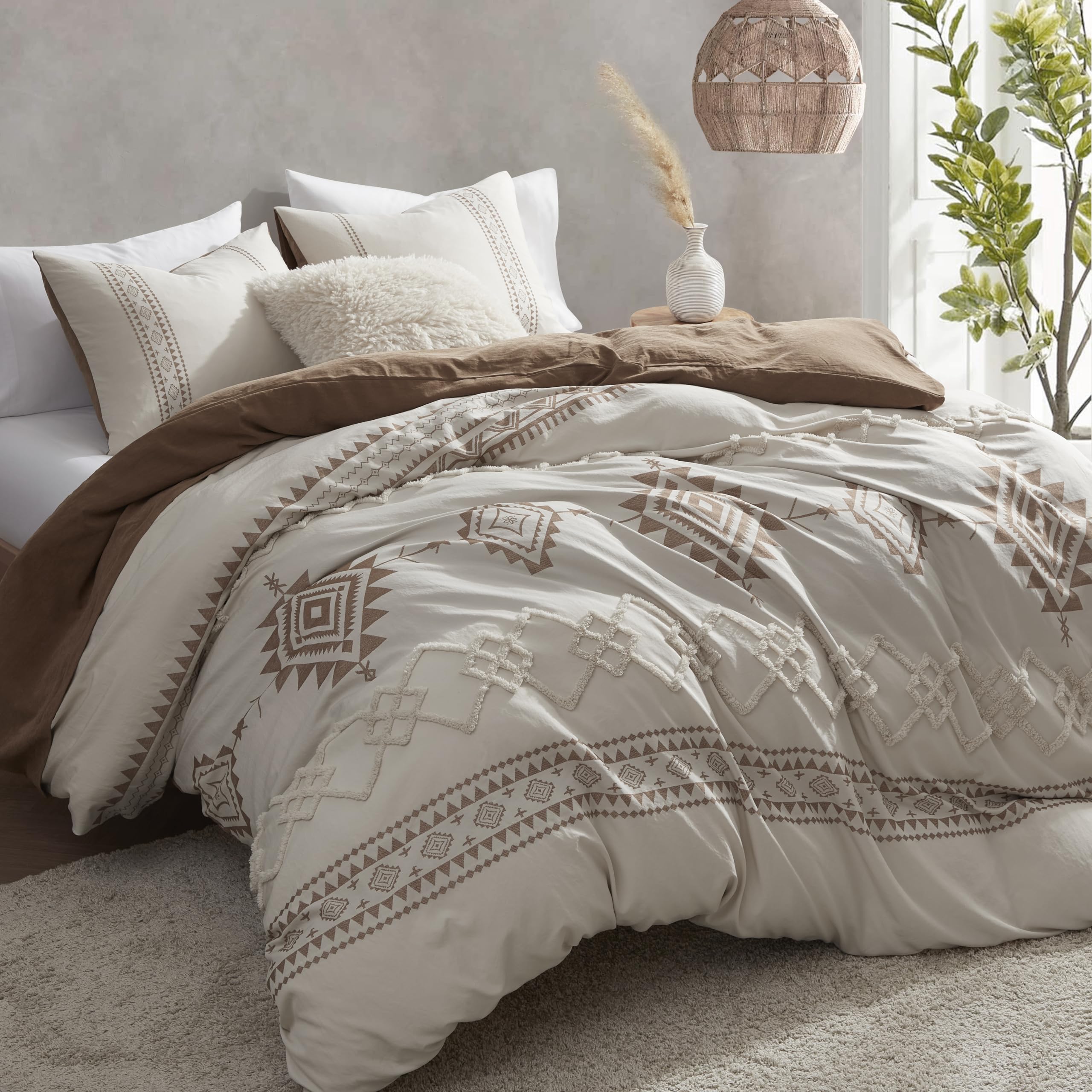 Oli Anderson king duvet cover in beige and terracotta blends neutral tones.