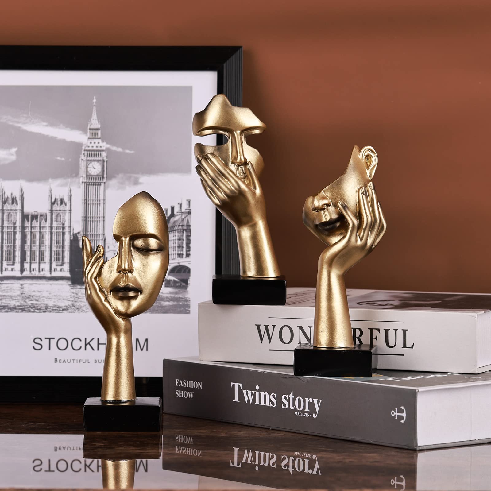 oliruim gift-ready-art-statues-black-gold present thoughtful decor for gifting occasions