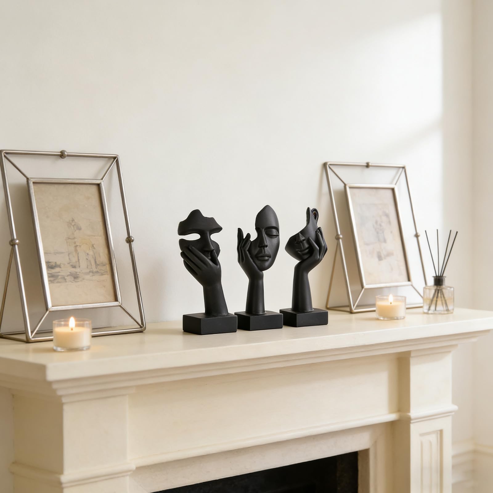 oliruim 3-piece set provides varying heights for shelf depth