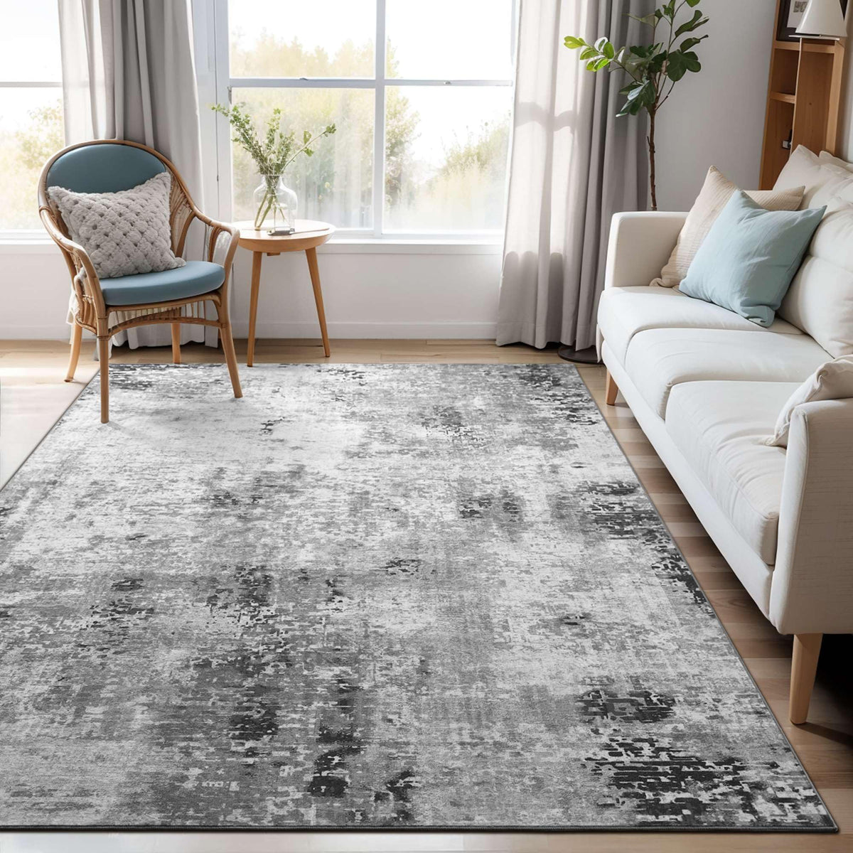 Ompaa Area Rug 4x6 Grey with washability for easy cleaning in busy homes.
