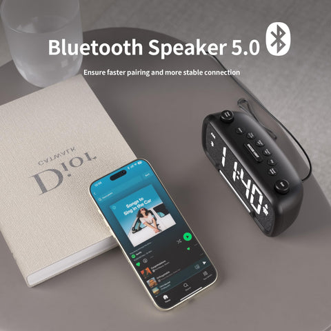 OnLyee dual USB-C and USB-A charging keeps devices powered.