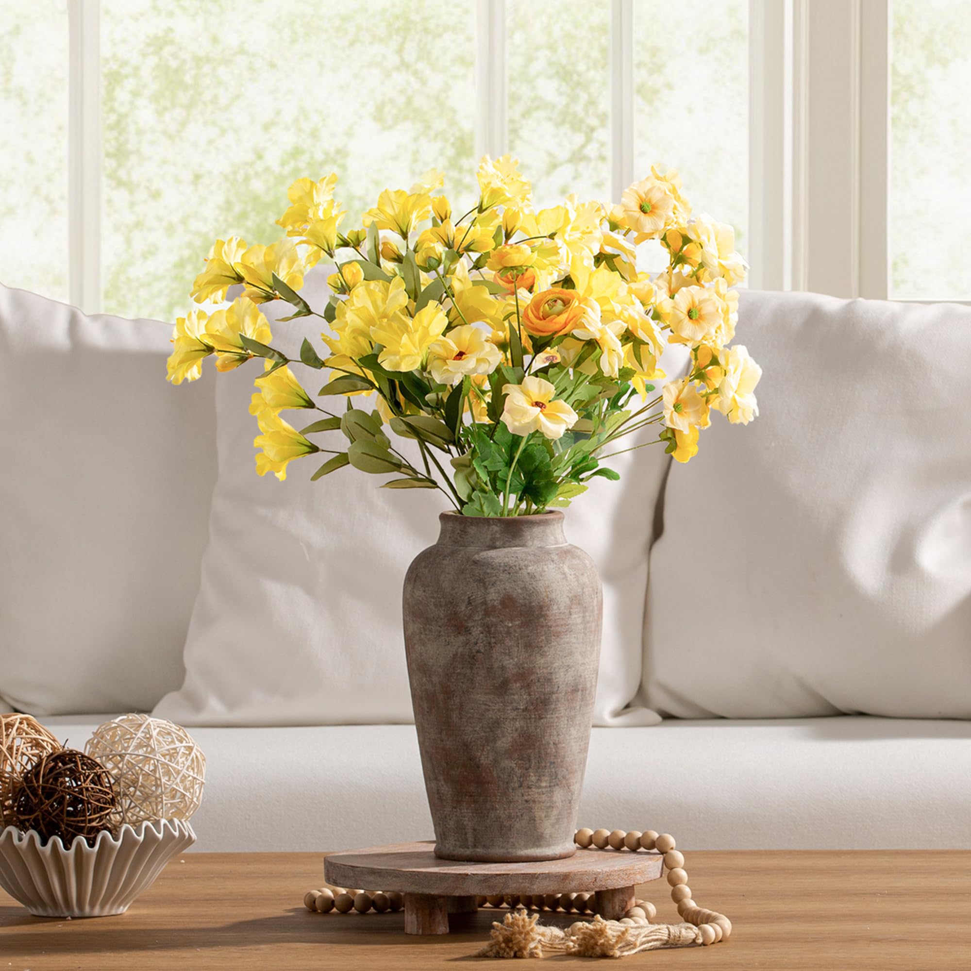 OOIT boho farmhouse style vase complements modern and rustic interiors.