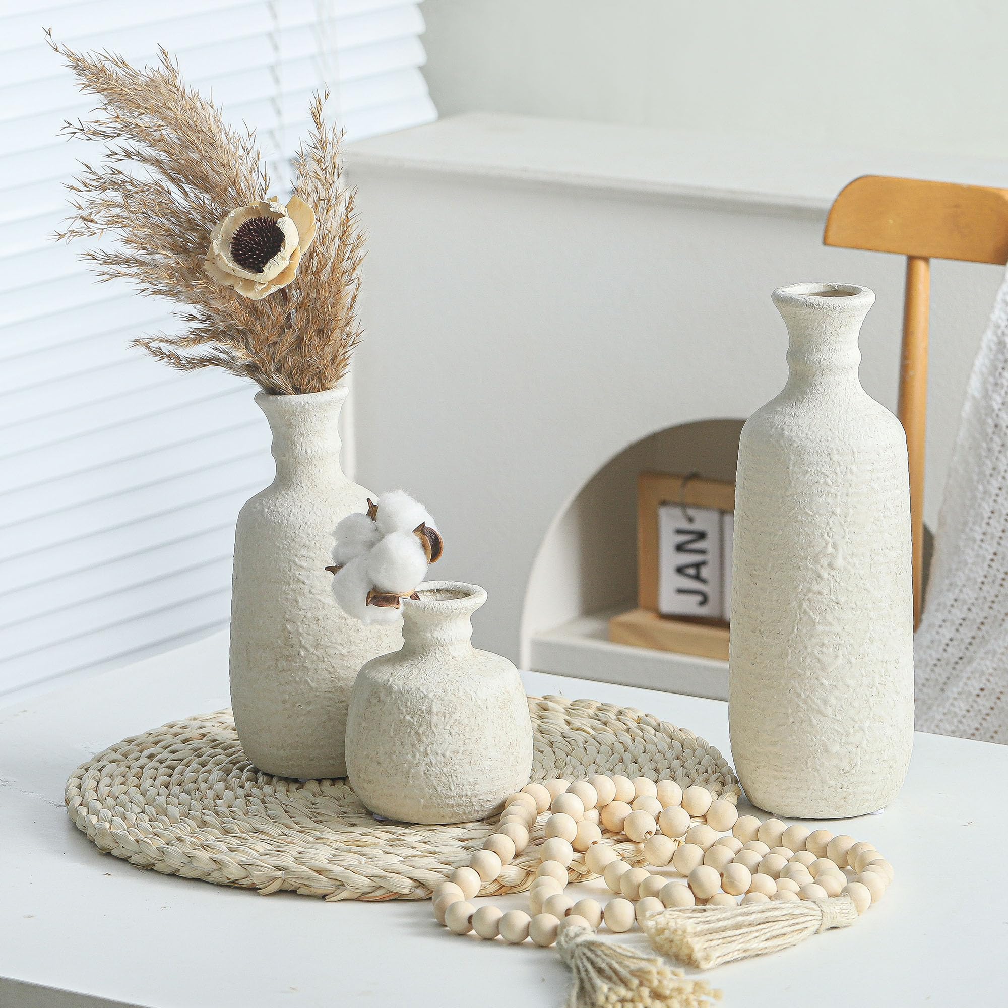 OOIT farmhouse-modern decor vases, versatile for living room and entryways.