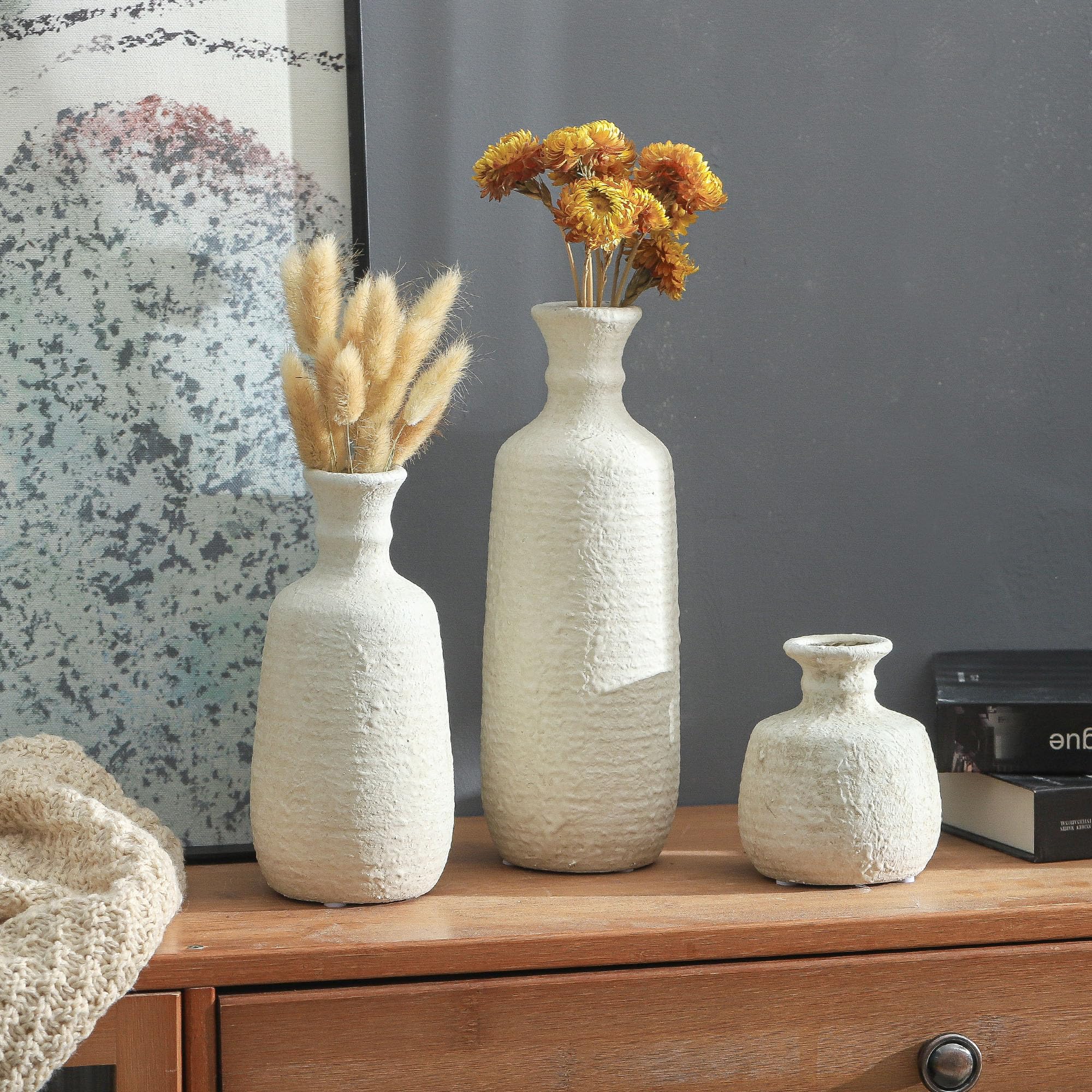 OOIT three-piece vase set, great for gifts at housewarmings or weddings.