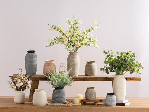ooit wedding or gift-ready vase suits celebrations with elegance