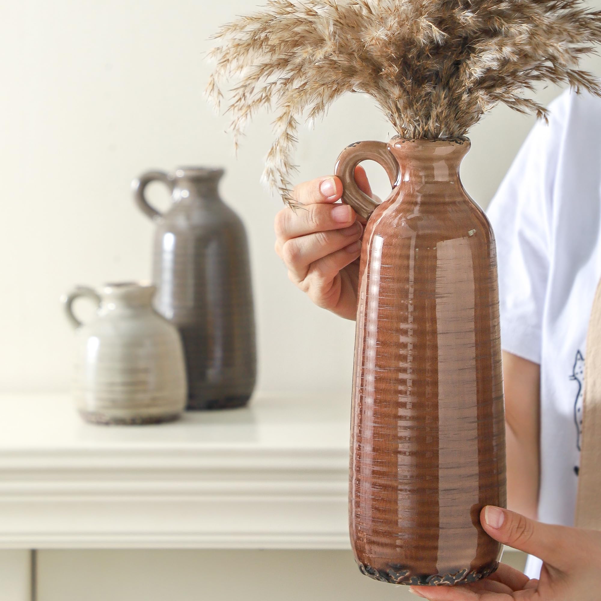 OOIT rustic farmhouse vases suit boho interiors with neutral tones