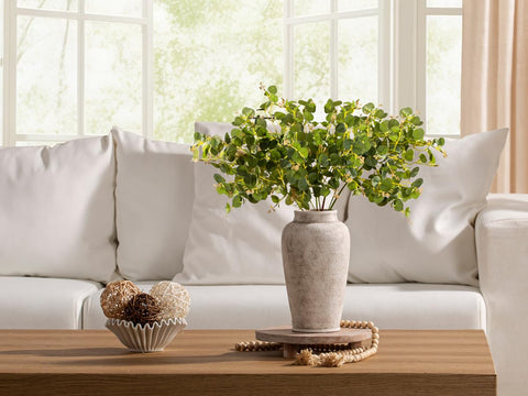 OOIT entryway vase adds subtle charm to hallways and mantels