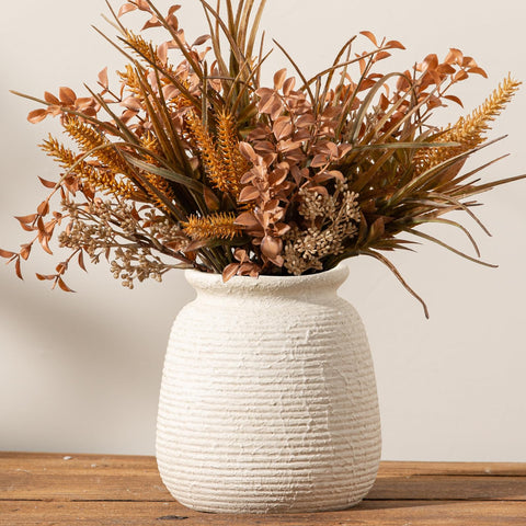 OOIT gift-ready ceramic vase suitable for housewarming or wedding.