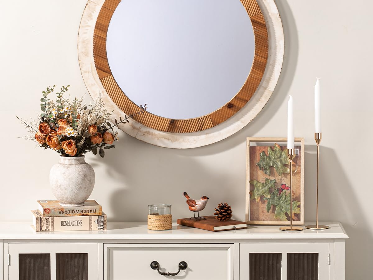 OOIT gift-worthy vase for housewarmings and weddings.