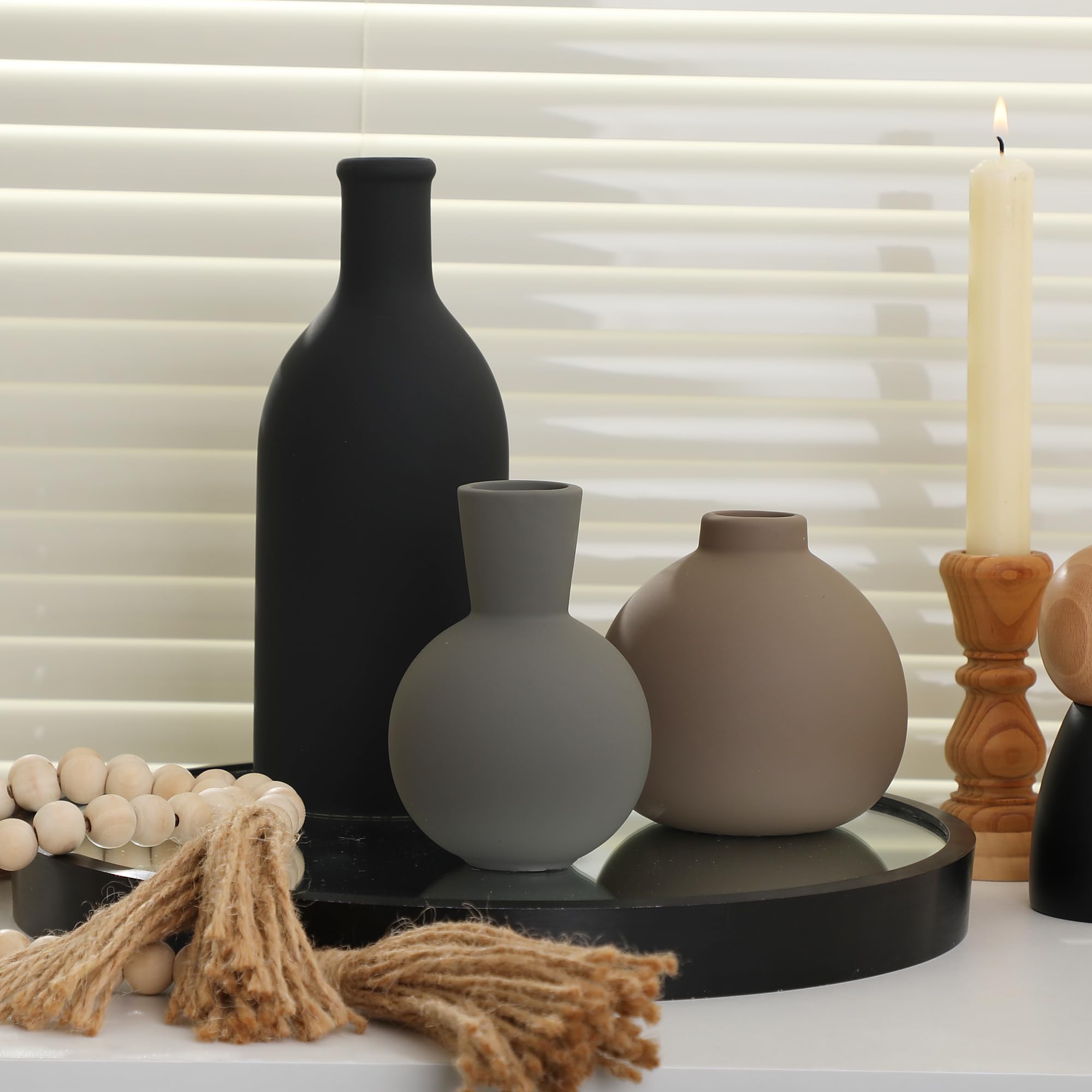 OOIT vase set adds color and texture to any room