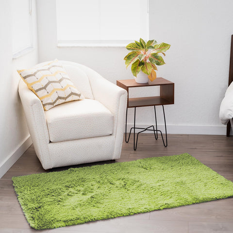 Ophanie area rug solid color design complements decor and easy matching.