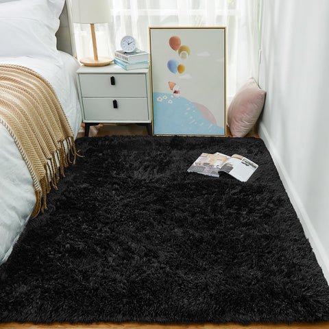 Ophanie rug bottom with non-slip dots prevents sliding.