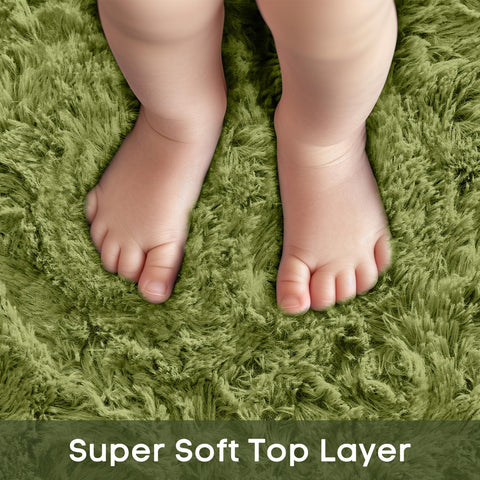 Ophanie rug close-up shows ultra-soft pile for barefoot-friendly comfort.