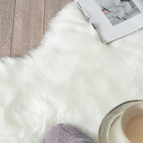 ORINOVA gift-ready fuzzy rug ideal for birthdays and holidays