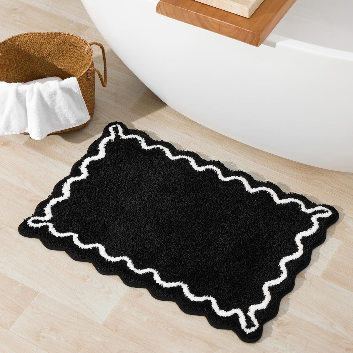 ORTIGIA black bath mat with white scallop non-slip for safer bathroom steps